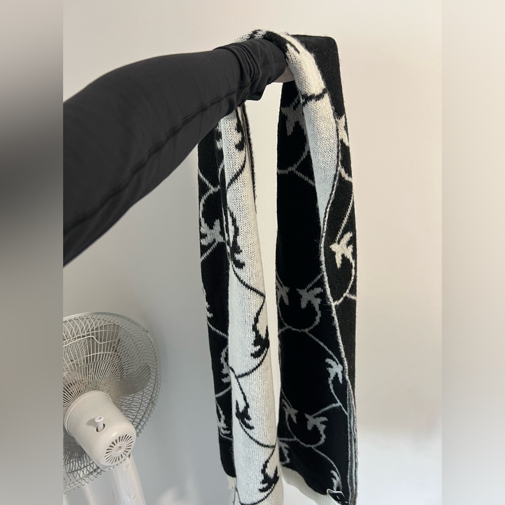 PINKO knit scarf